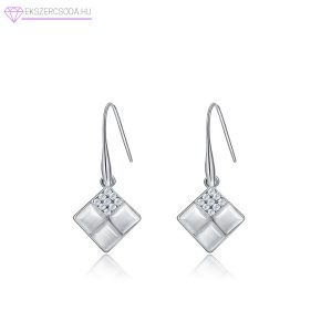 Fehér álmodozás fülbevaló