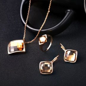 Barna árnyalatai nyaklánc-fülbevaló-gyűrű szett